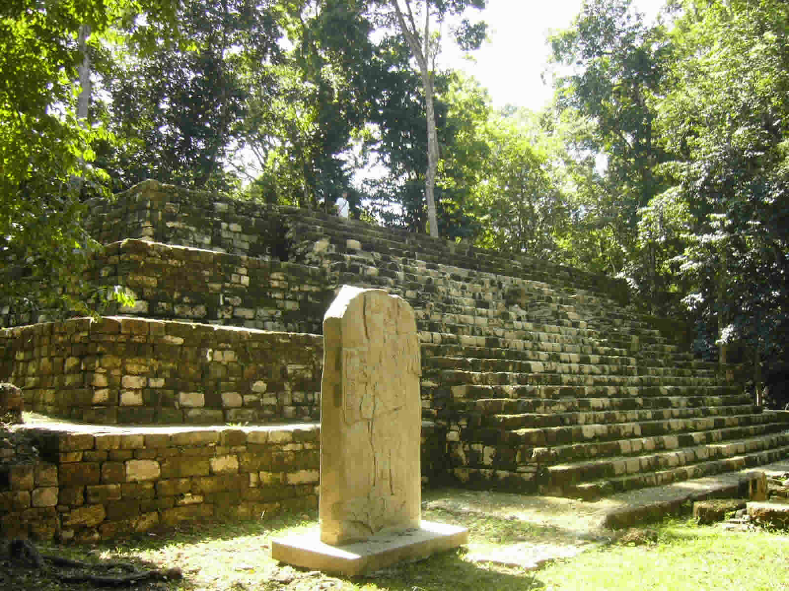 Zonas Arqueológicas en Guatemala