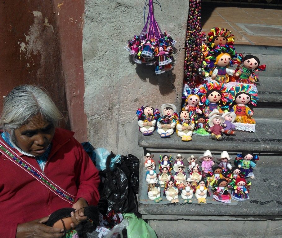 muñecas marías