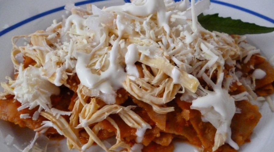 Receta Chilaquiles Rojos con Pollo