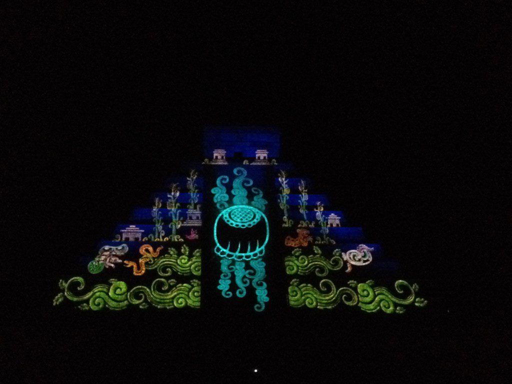Noches de Kukulkán en Chichén Itzá