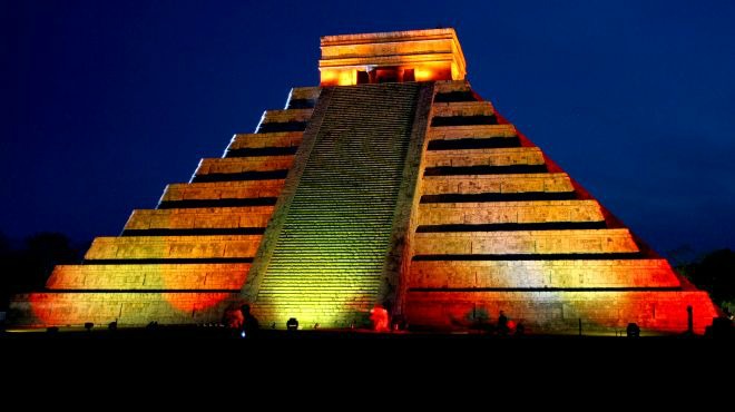Noches de Kukulkán en Chichén Itzá