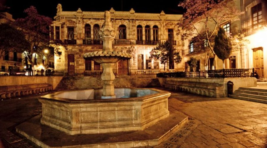 Recorriendo la ciudad de Zacatecas de noche