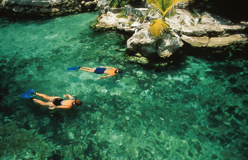 Arrecifes, Cenotes y Ríos Subterráneos en la Riviera Maya