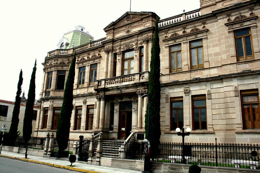 Casa de las Rosas y Casa del Aguacate en Durango