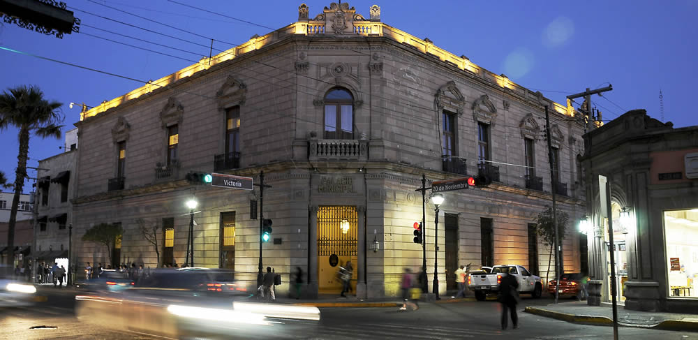Plaza de Armas y Plaza Fundadores en Durango