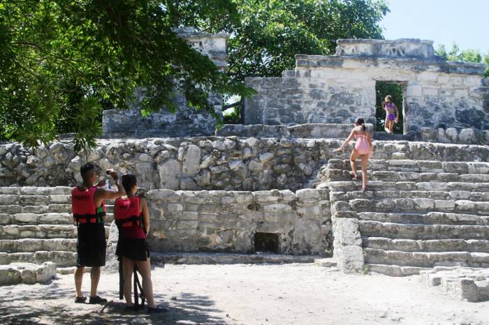 Zonas Arqueológicas en Xcaret