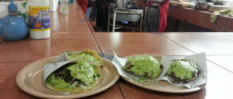 Tortas Washmobile y Tacos Las Ahumaderas en Tijuana