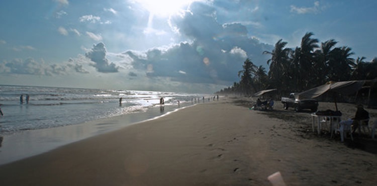Playa Jardín y Playa Eréndira en Michoacán