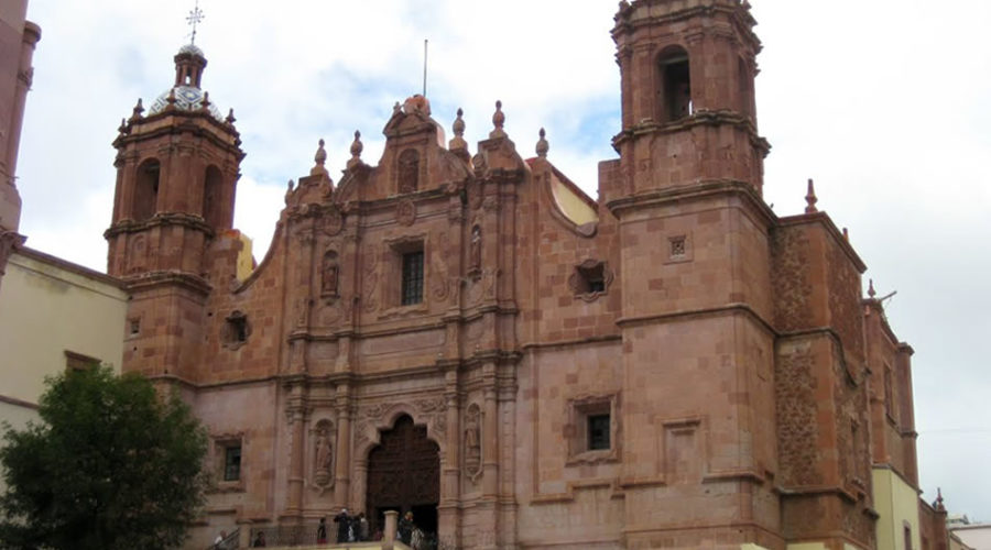 Plaza y Templo de Santo Domingo en Zacatecas